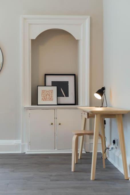 Stylish Stirling Apartment - Free Parking Exteriér fotografie